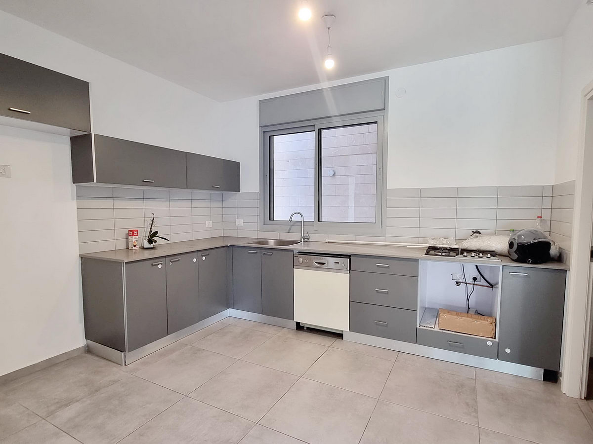 דירה להשכרה בתל אביב