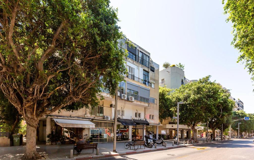 דירה למכירה בתל אביב